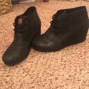 Black Toms Wedges